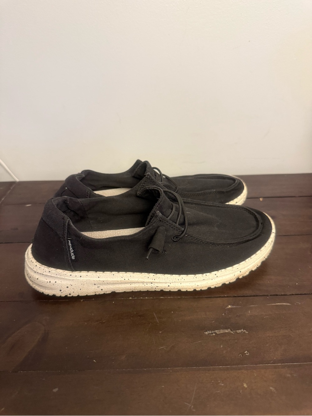 Hey Dude Wendy Black Canvas Slip-On Shoes Women's Size 7